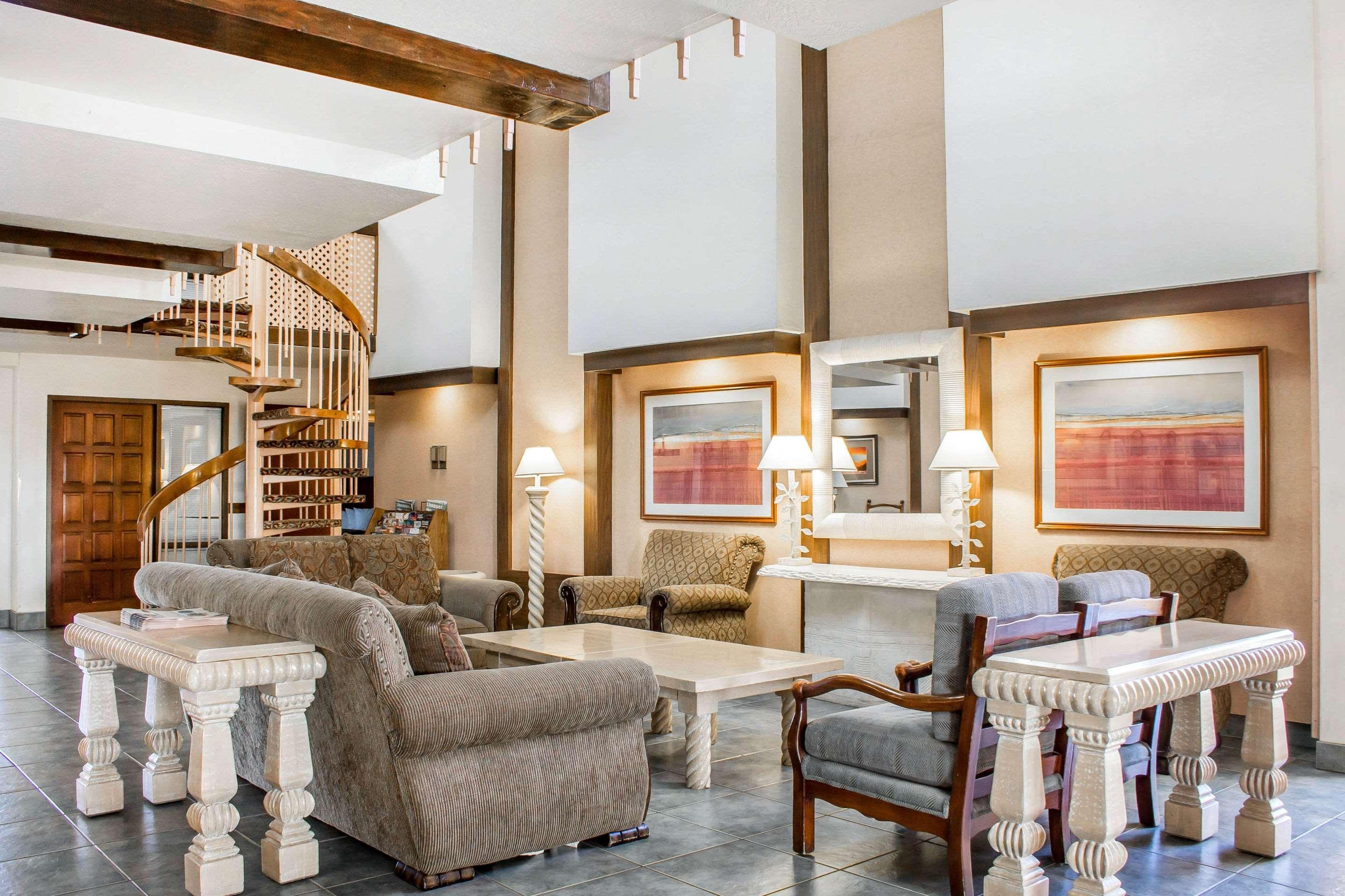Aiden By Western Hotel 3*