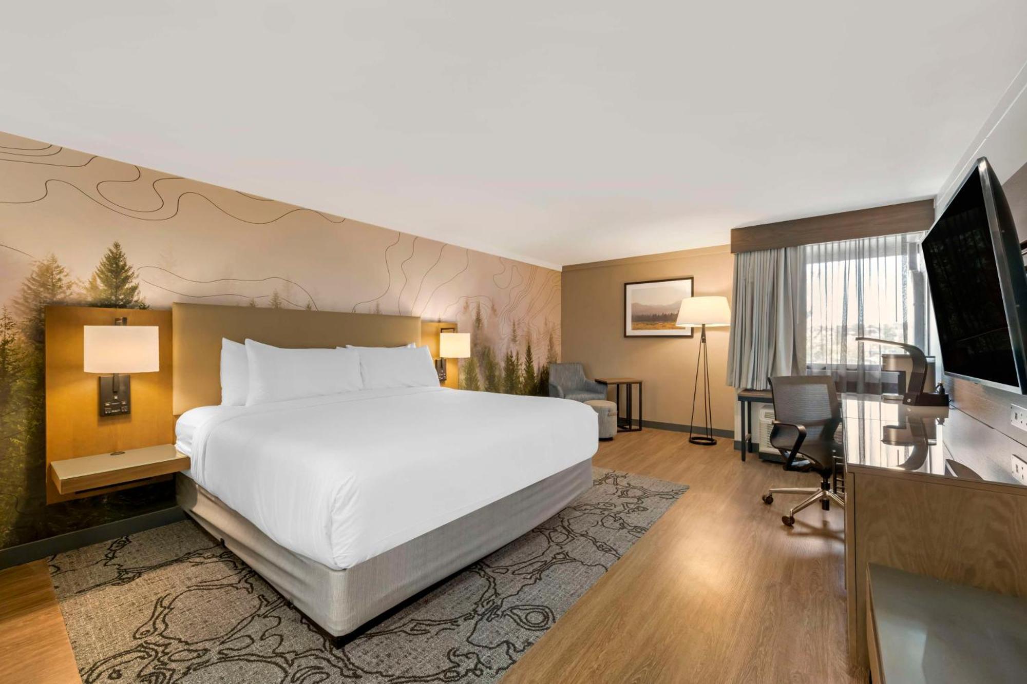 Aiden By Western Hotel
